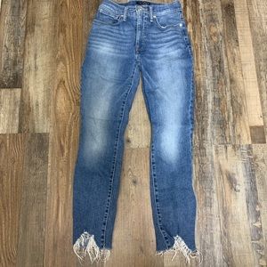 lucky brand jeans. worn a few times. amazing like new condition.